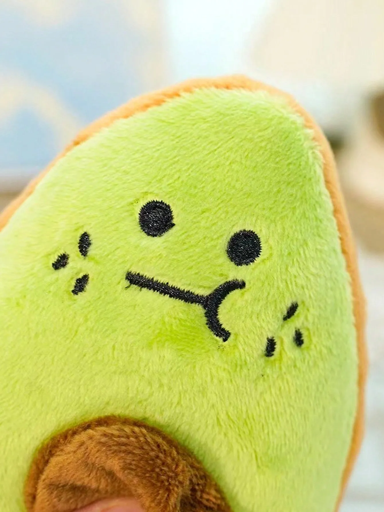 1pc Pet Squeaky Plush Toy, Designed In Kiwi/Avocado Shape, Bite Resistant And Fun For Your Pet To Play And Vent