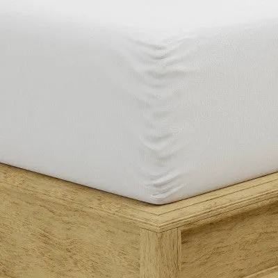 New - Twin XL Ultimate Mattress Protector - Allerease