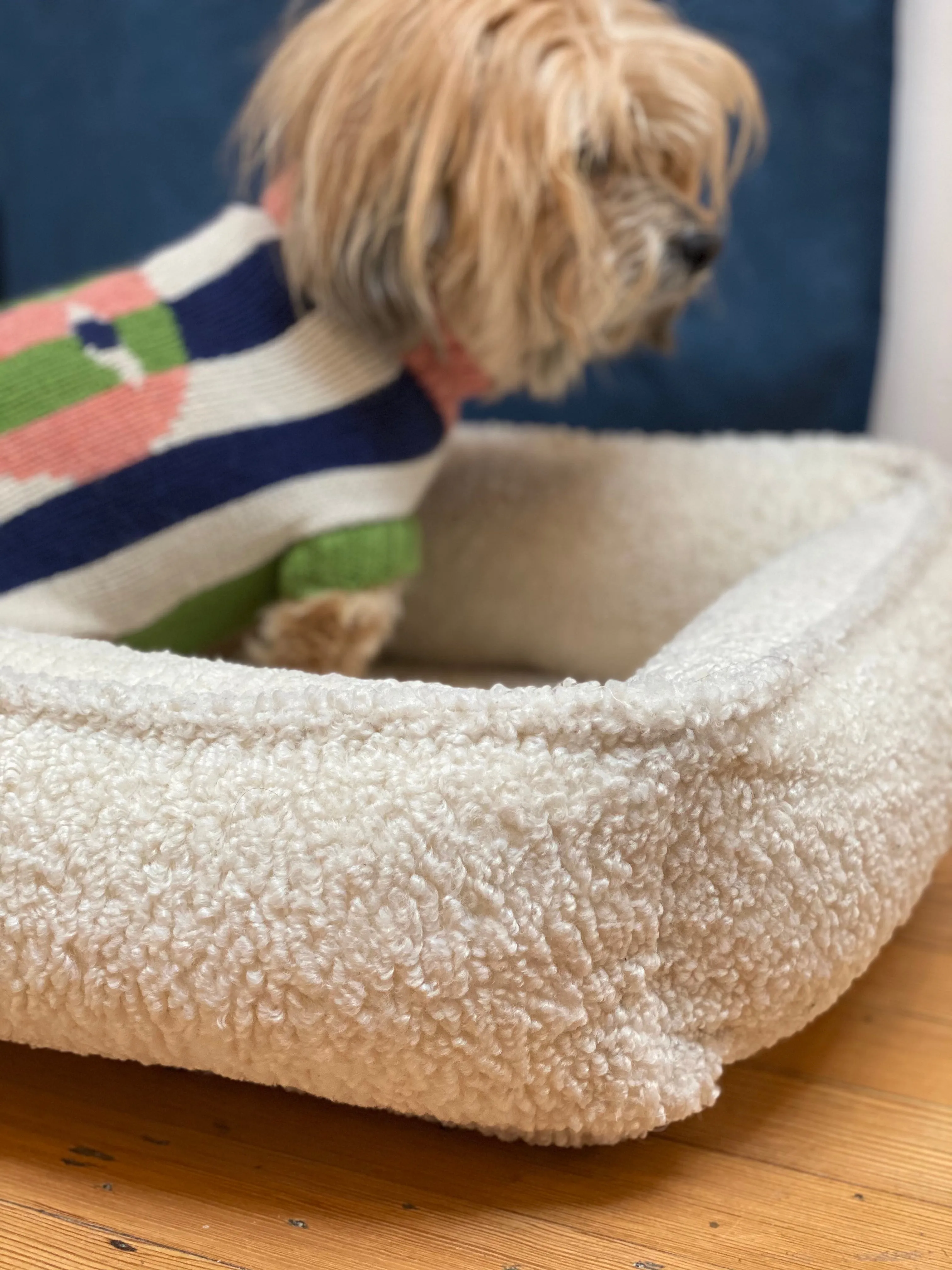 Urban Lounger in Ivory Sheepskin (Direct-Ship)
