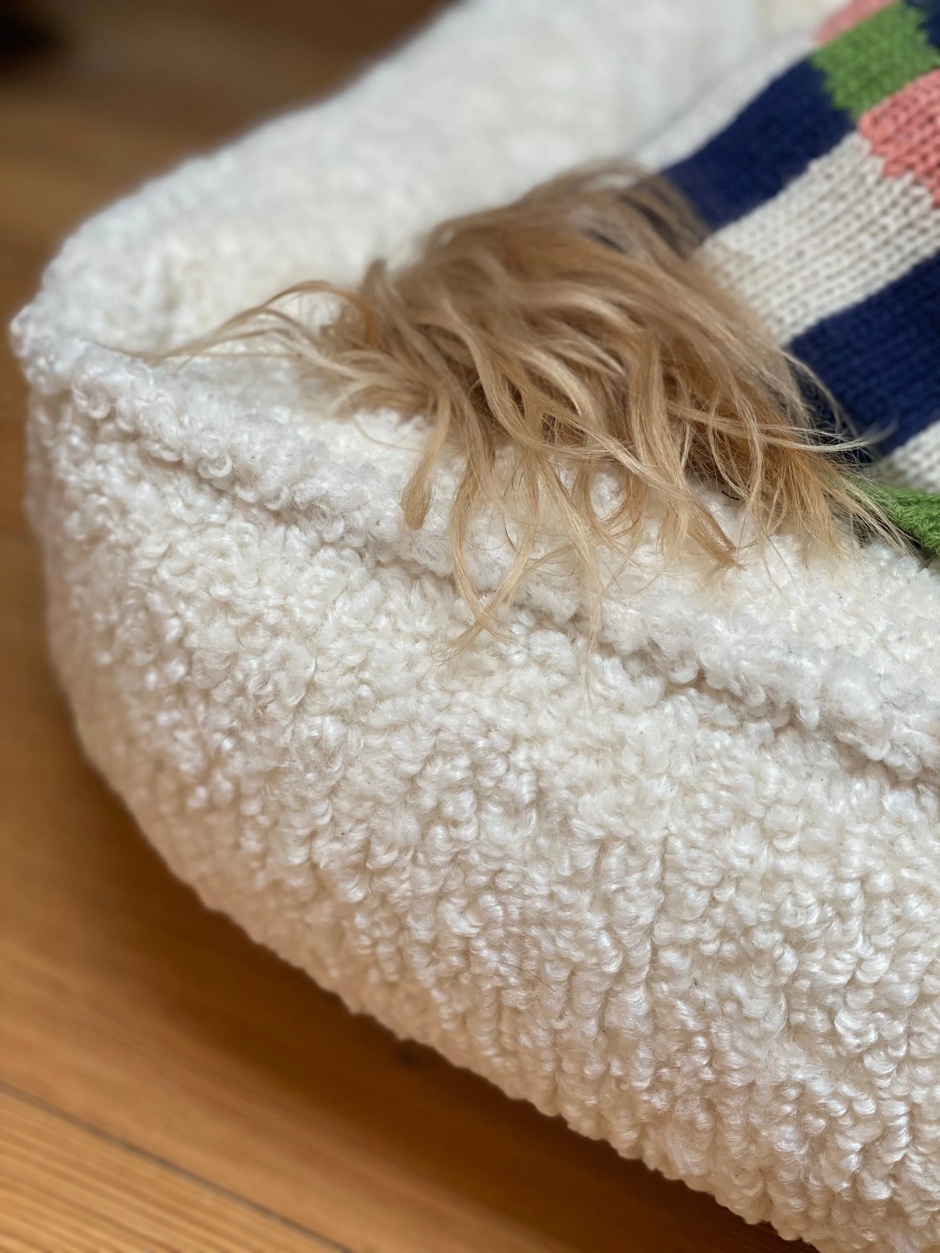 Urban Lounger in Ivory Sheepskin (Direct-Ship)